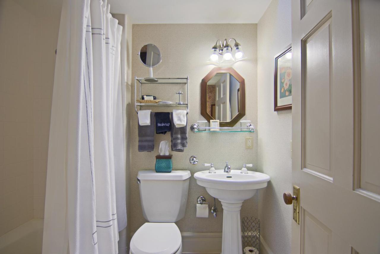 North Lodge On Oakland Bed And Breakfast 애쉬빌 외부 사진